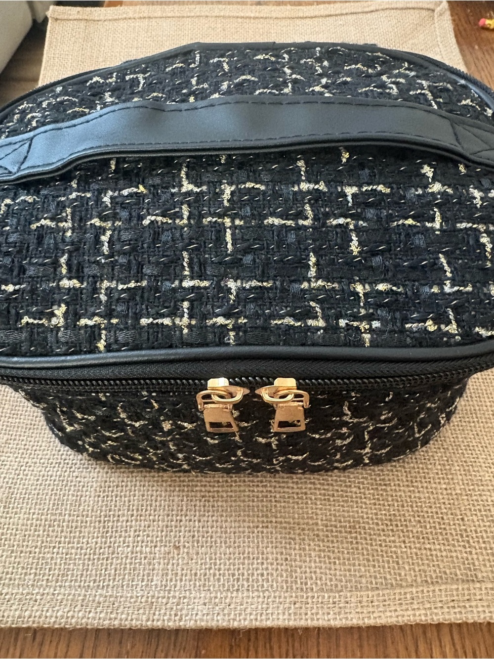 Unbranded Black Tweed Travel Cosmetic Case with Gold Hardware NWOT